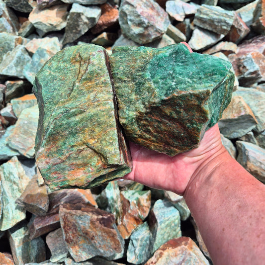 Fuchsite Rough by Weight ZRR004