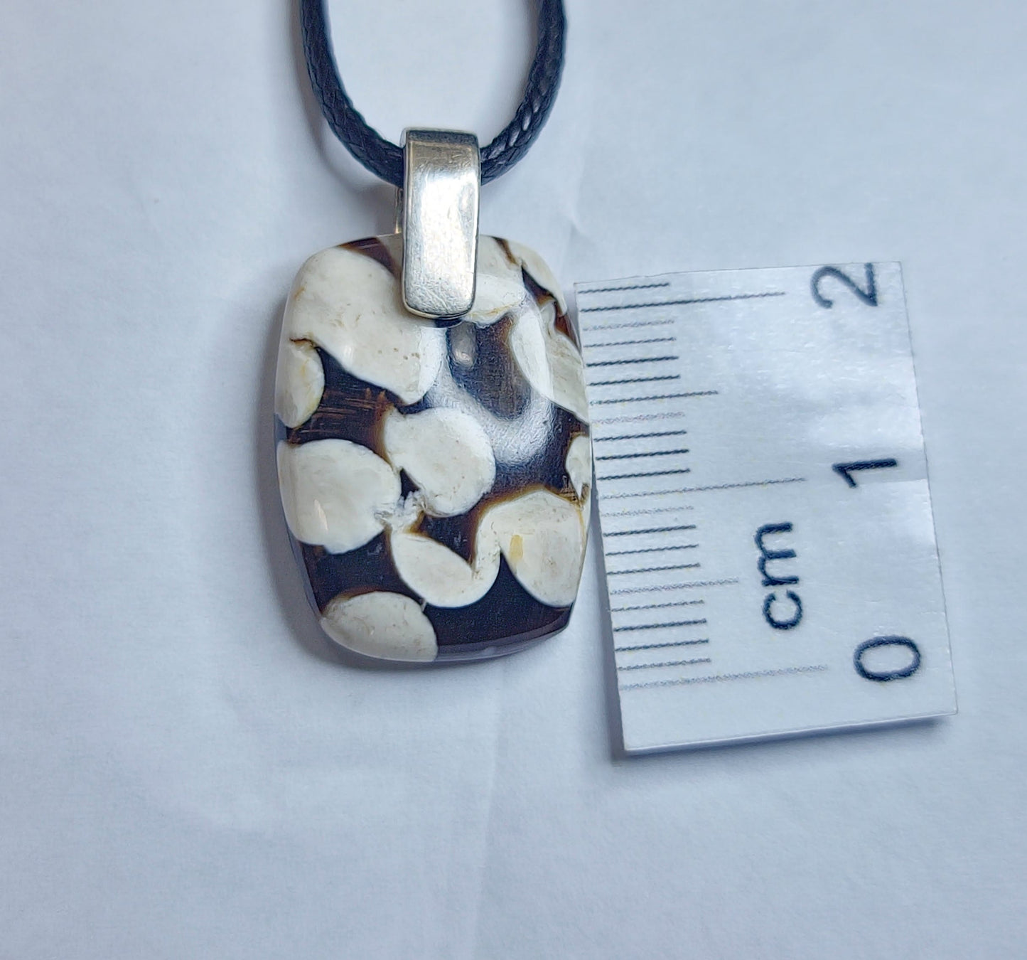 Peanut Wood Pendant 3SSPWP1