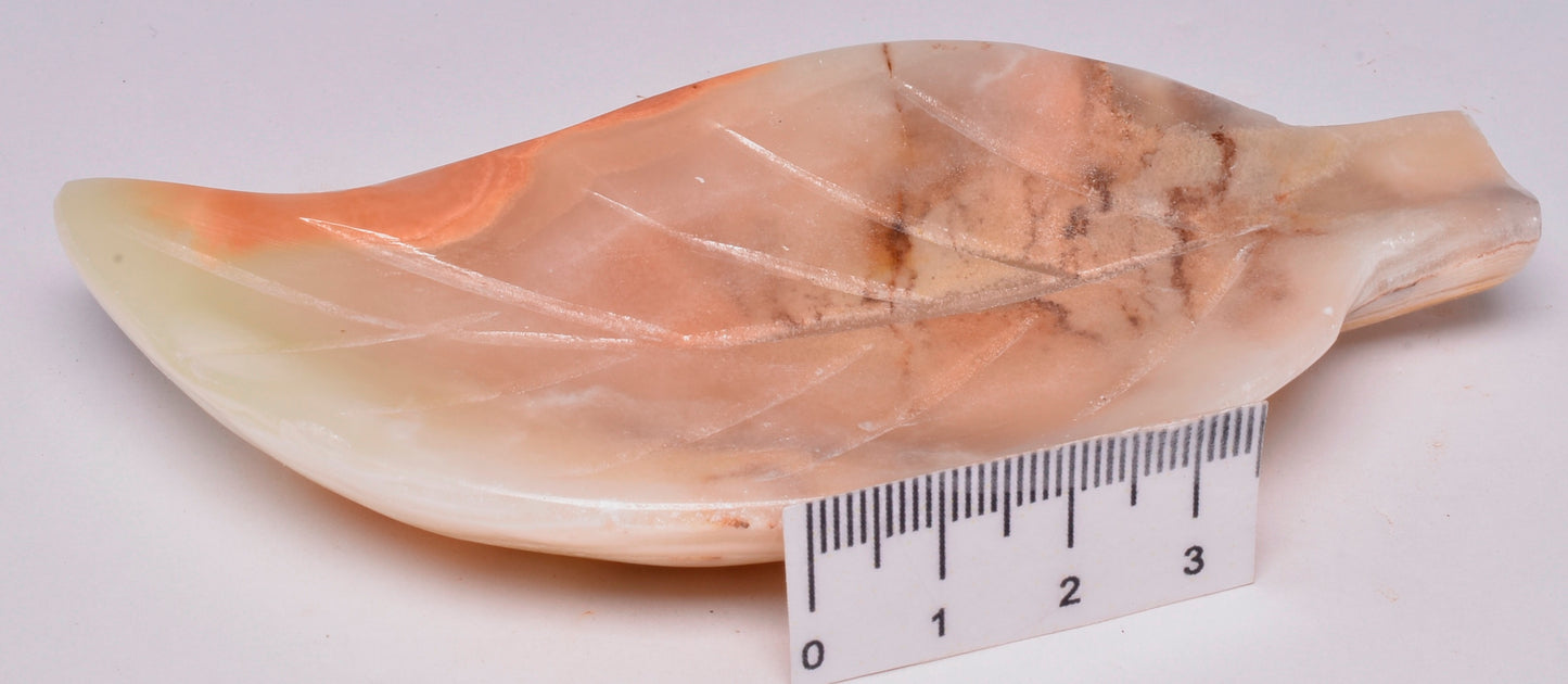 GREEN ONYX CARVED LEAF SHAPED DISH P180