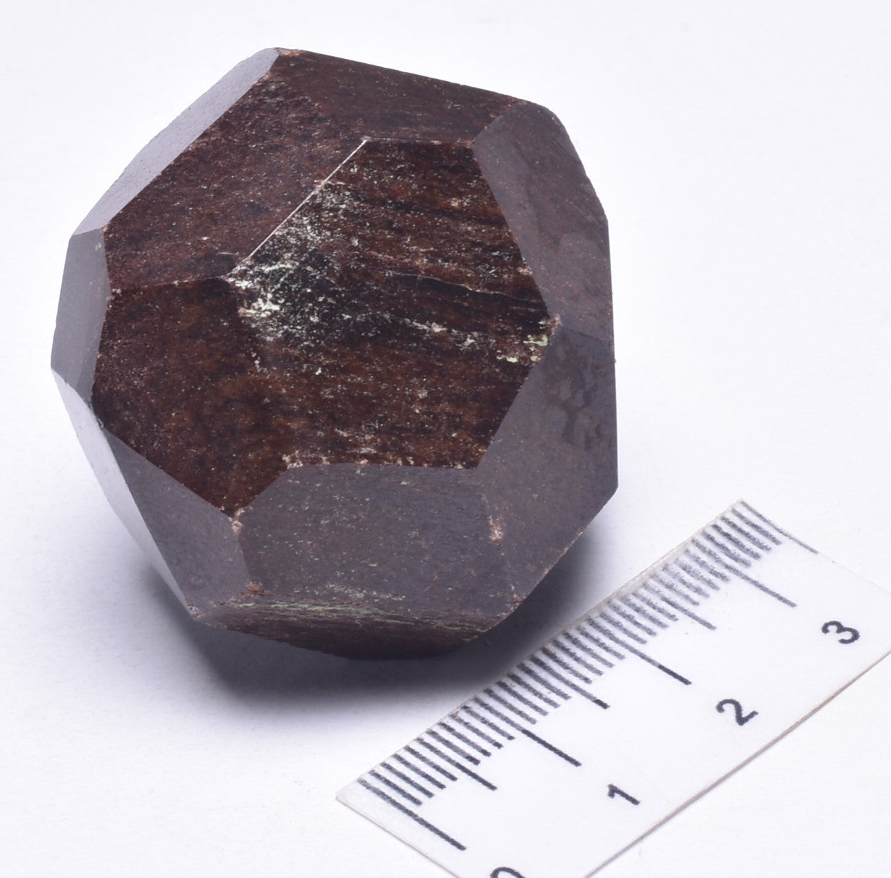 GARNET in NATURAL FORM FROM INDIA P740