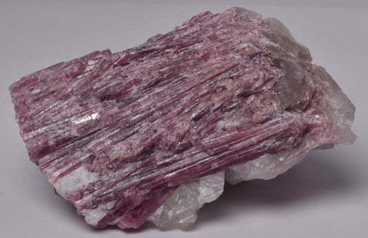 PINK TOURMALINE NATURAL 170 grams R06