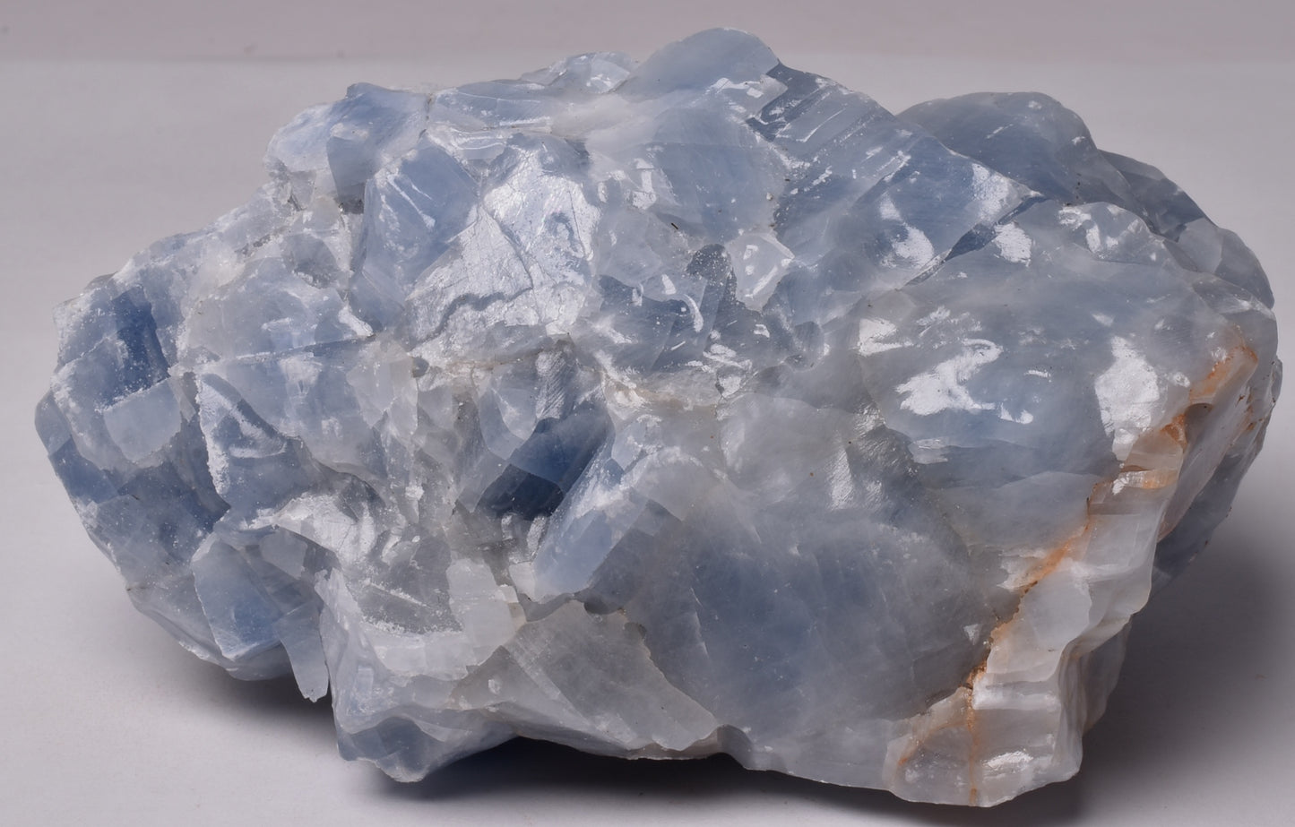 BLUE CALCITE CRYSTAL IN NATURAL FORM R18