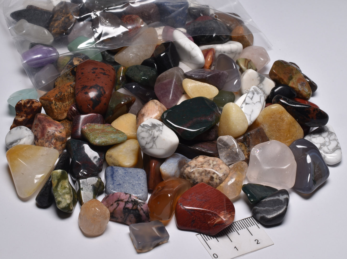 MIXED POLISHED CRYSTALS TUMBLES 500 grams T49