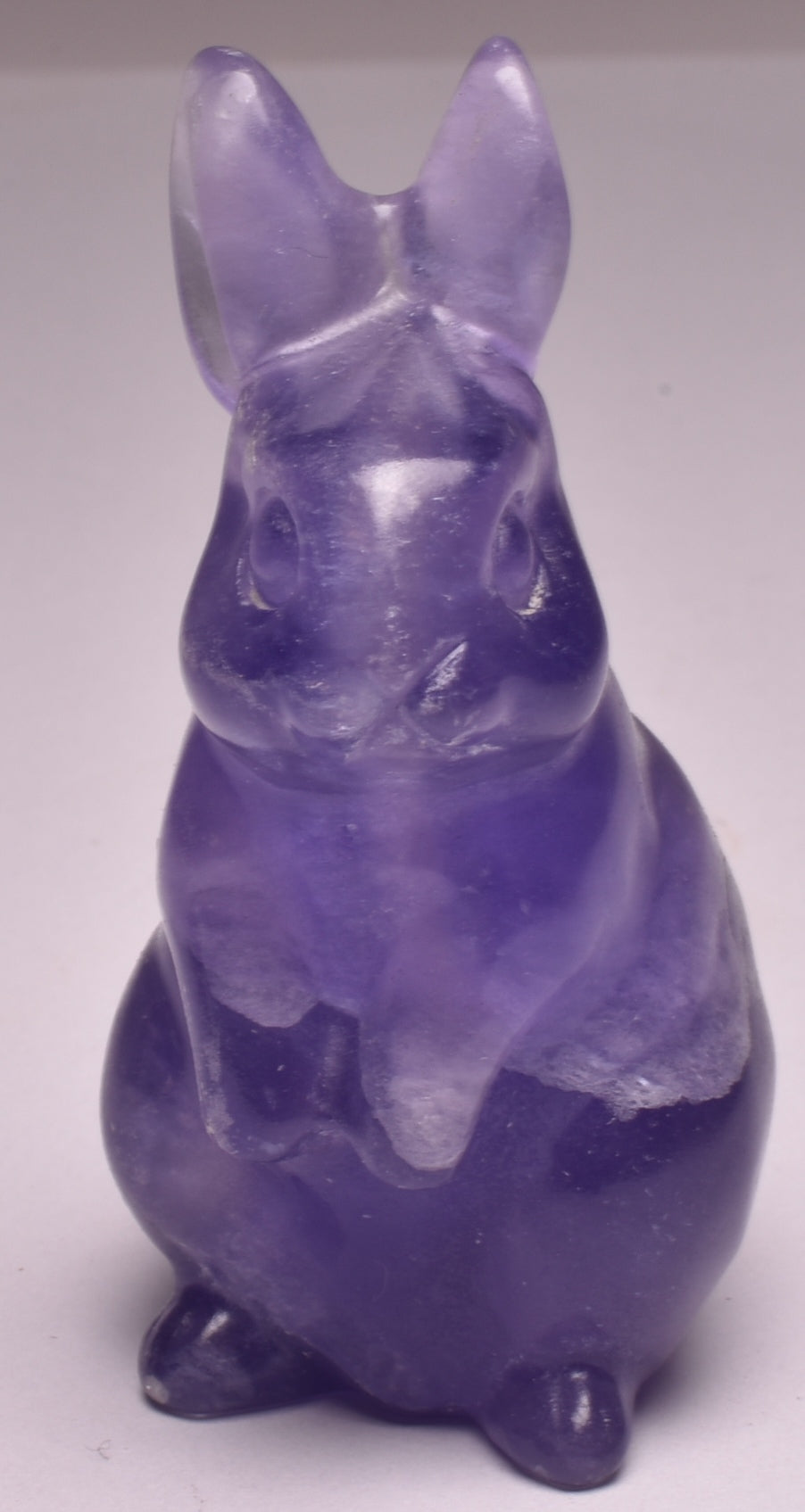 FLUORITE CRYSTAL RABBIT CARVING 5 cm P984