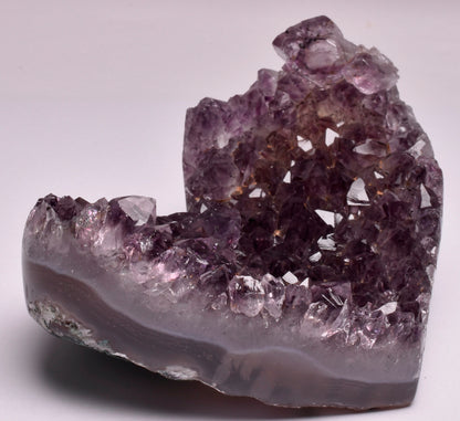 AMETHYST HEART CLUSTER P322