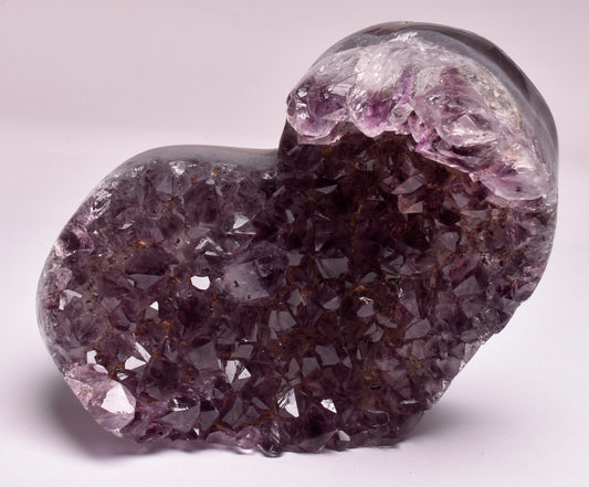 AMETHYST HEART CLUSTER P322