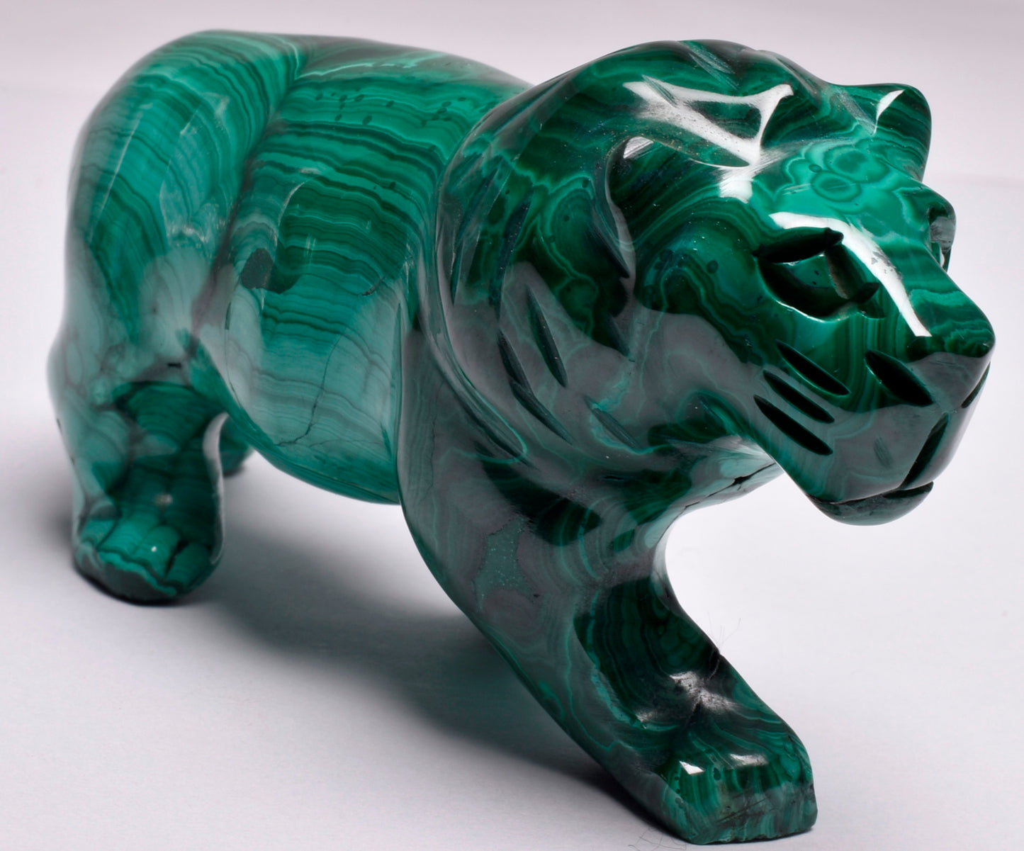 MALACHITE CRYSTAL LION CARVING