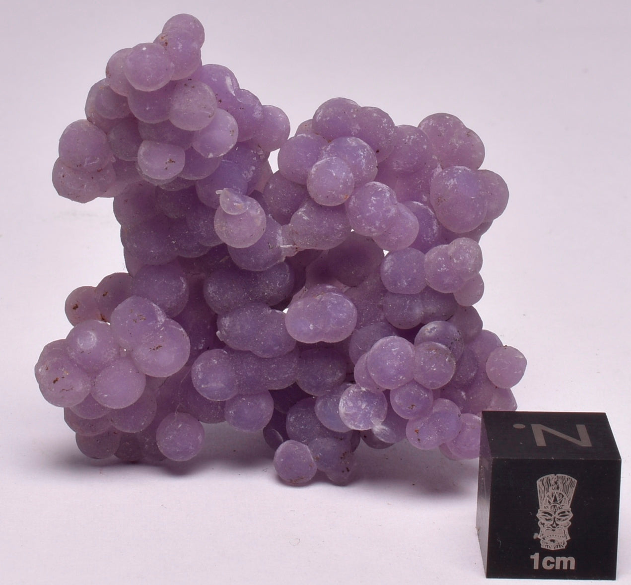 GRAPE AGATE CLUSTER P559