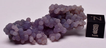 GRAPE AGATE CLUSTER P560