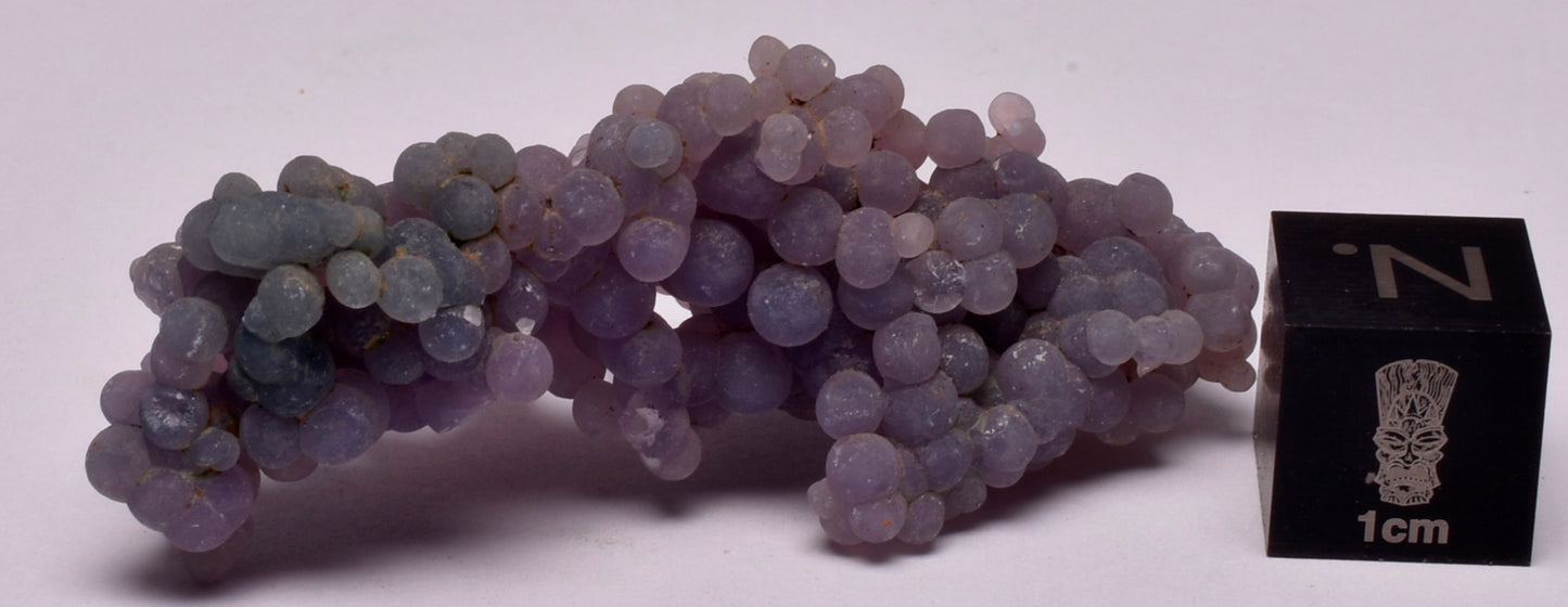 GRAPE AGATE CLUSTER P560