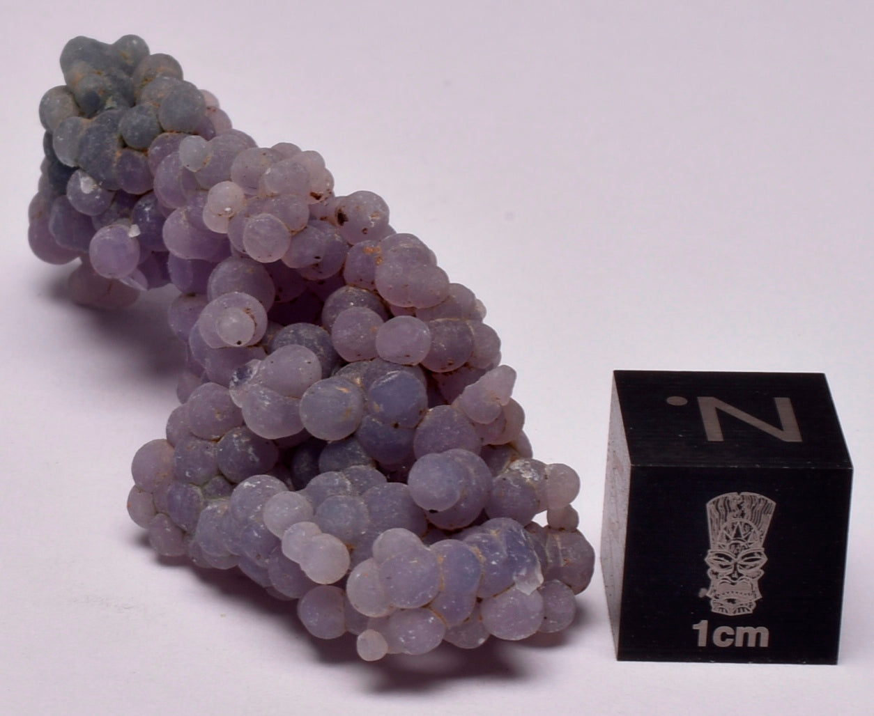 GRAPE AGATE CLUSTER P560