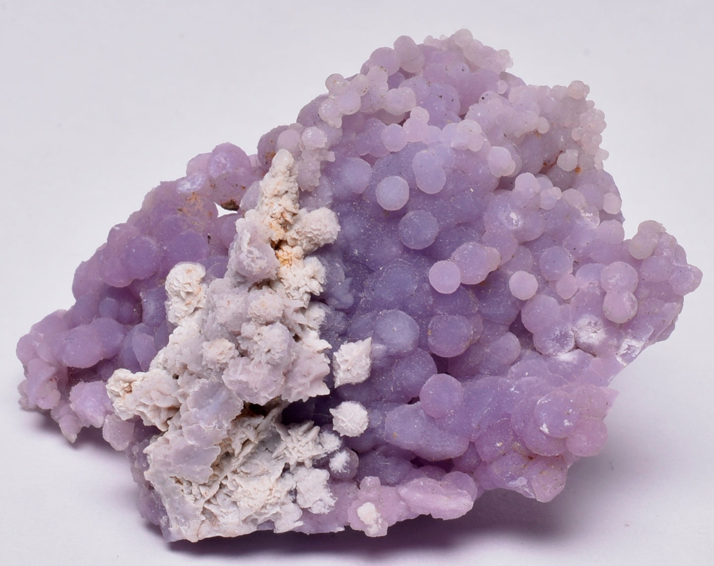 GRAPE AGATE CLUSTER P574