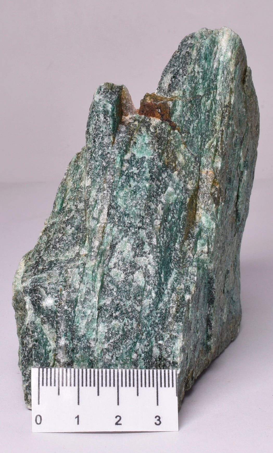 FUCHSITE NATURAL ROUGH ROCK R39