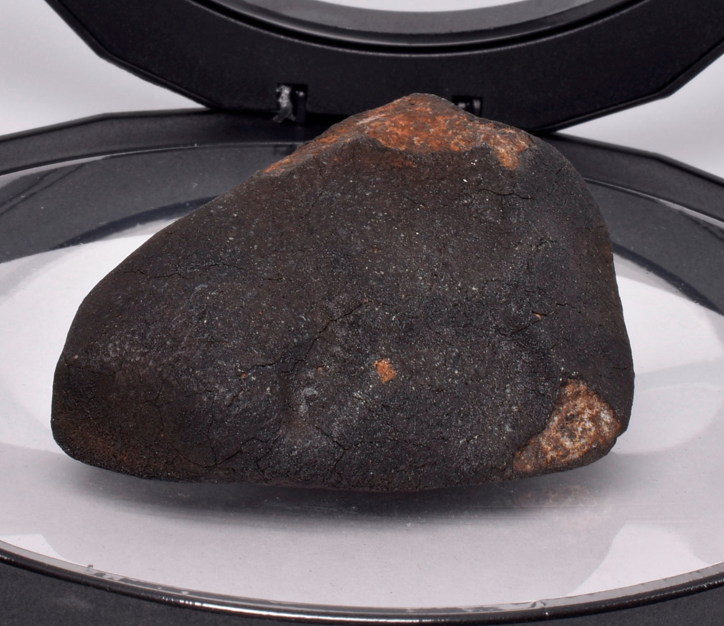 WILUNA METEORITE H5 CHONDRITE, FELL 1967. 86.6 grams, Western Australia MT27