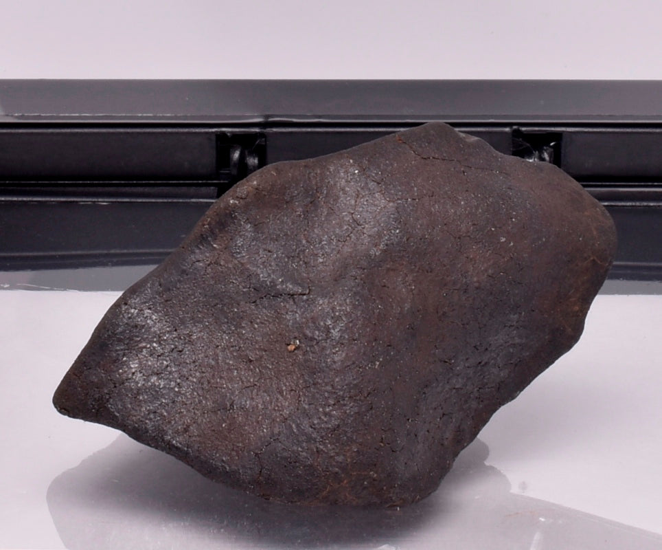 WILUNA METEORITE H5 CHONDRITE, FELL 1967. 71.4 grams, Western Australia MT30