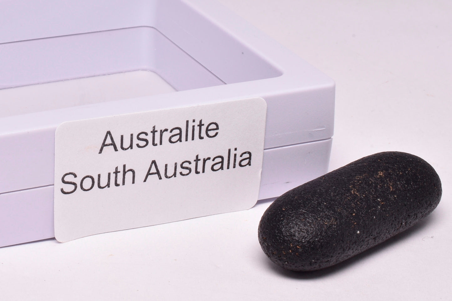 AUSTRALITE, METEORITE FROM SOUTH AUSTRALIA MT92