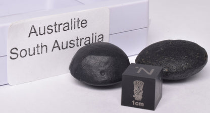 2 x AUSTRALITE, METEORITE FROM SOUTH AUSTRALIA MT110