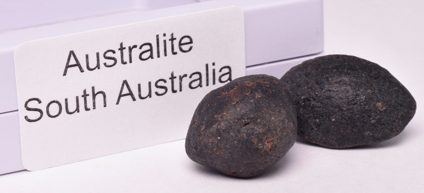 2 x AUSTRALITE, METEORITE FROM SOUTH AUSTRALIA MT121