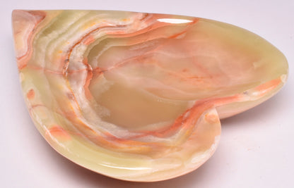 GREEN ONYX CARVED HEART SHAPED DISH P62