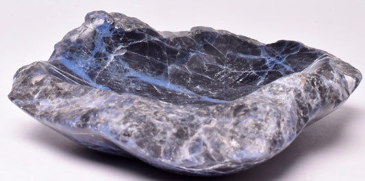 SODALITE CRYSTAL CARVED DISH P28