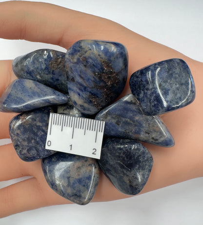 SODALITE CRYSTAL POLISHED TUMBLE STONE T28