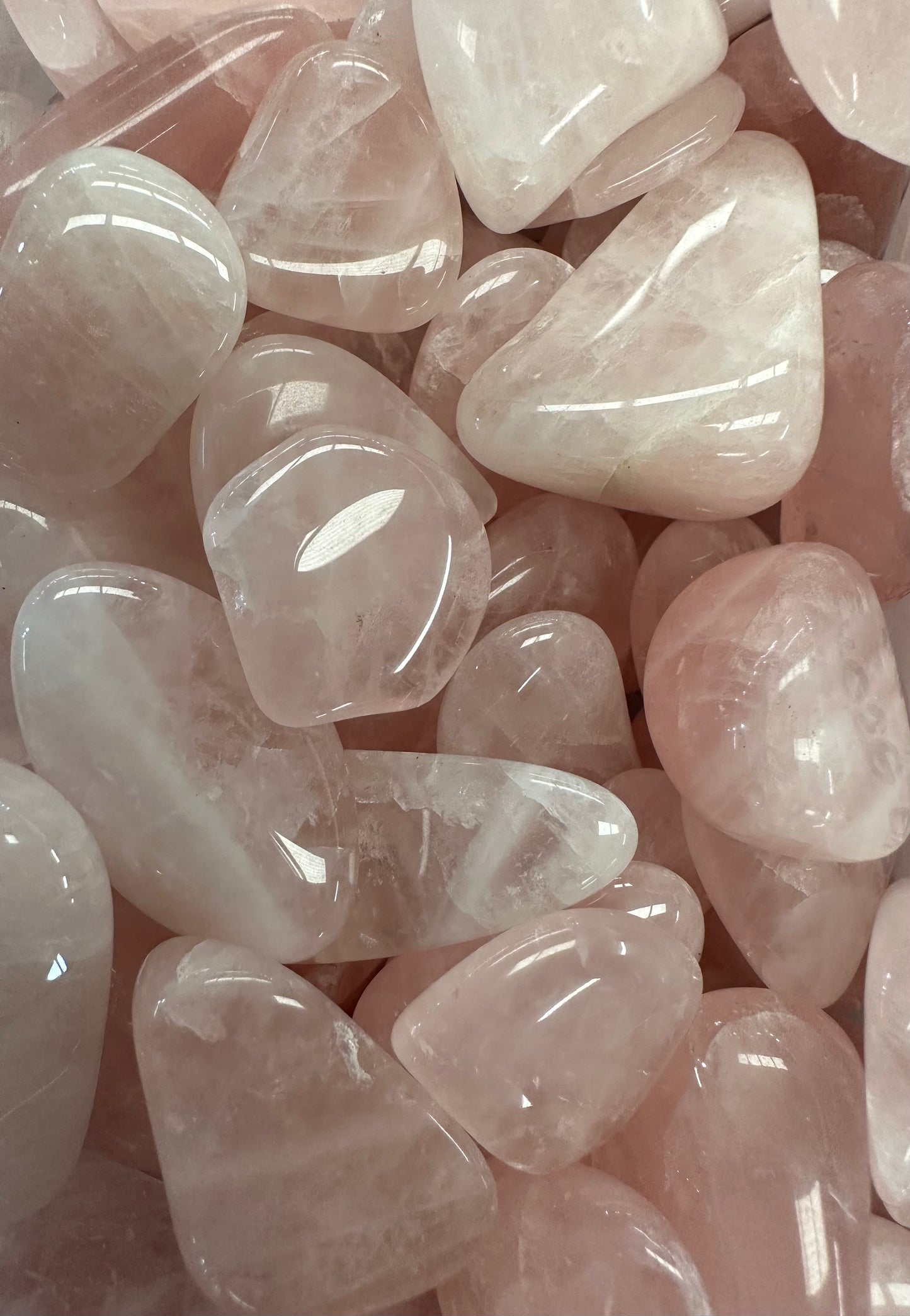 ROSE QUARTZ POLISHED TUMBLE T32