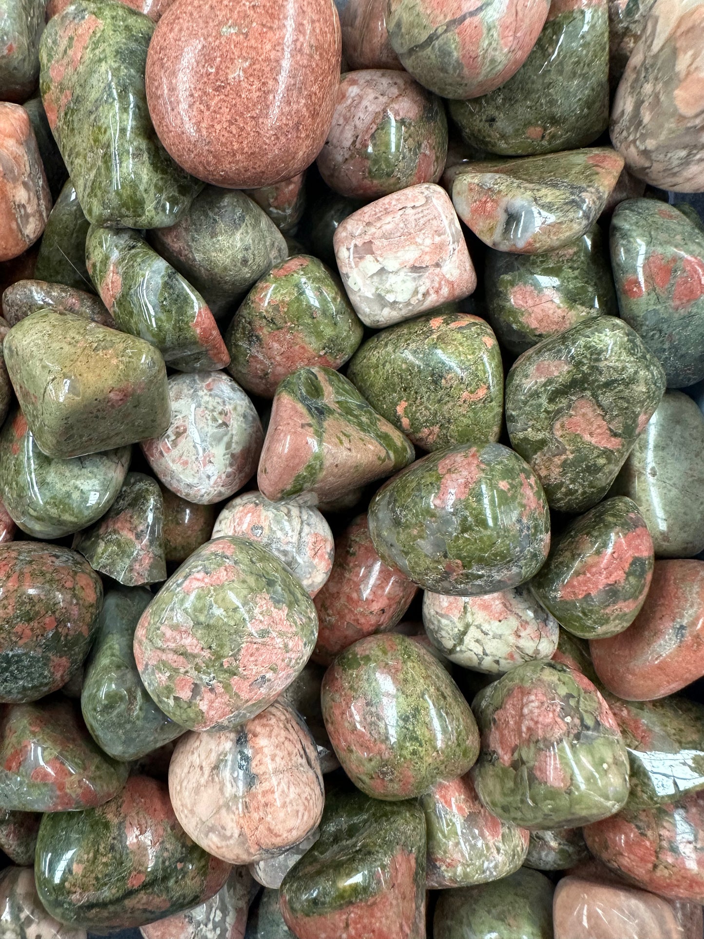 UNAKITE POLISHED CRYSTAL TUMBLE STONES T18