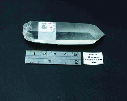 QUARTZ NATURAL CRYSTAL POINT GQ021