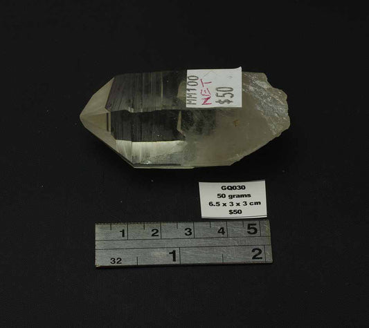 QUARTZ NATURAL CRYSTAL POINT GQ030