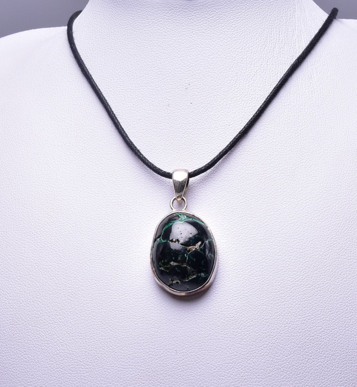 MALACHITE PENDANT J28