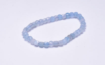 AQUAMARINE BEADED BRACELET J17