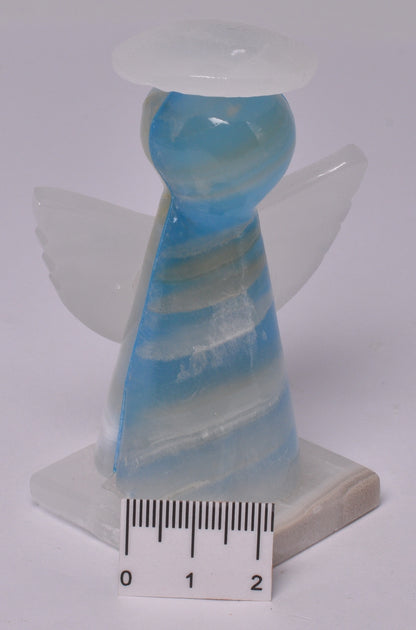 DYED ONYX ANGEL CARVING 7.5 cm P916