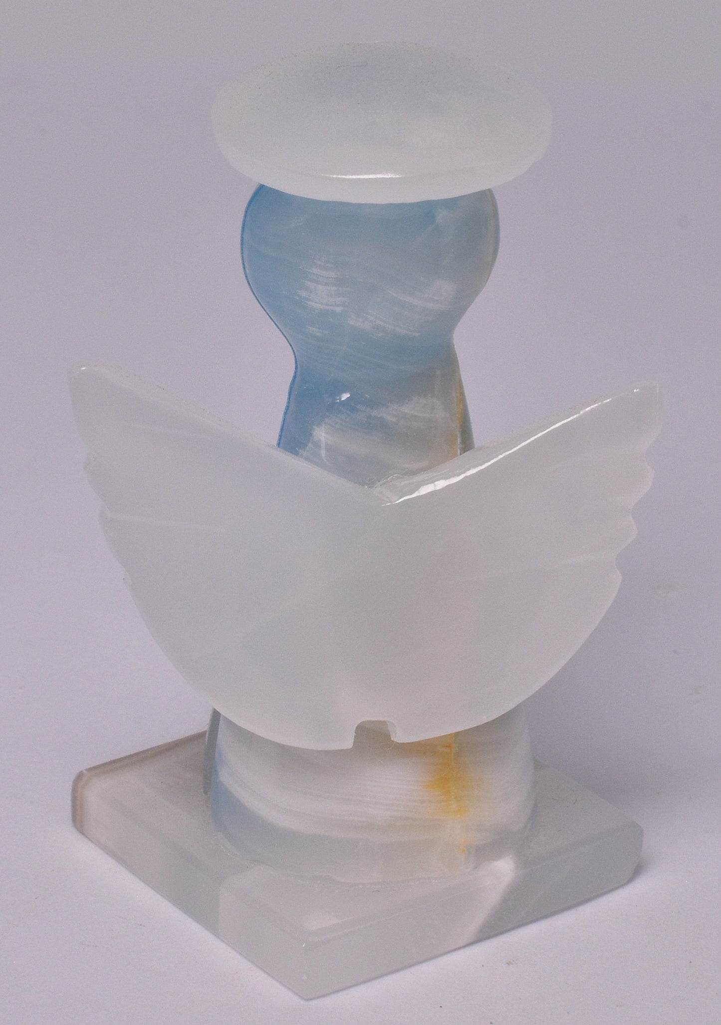 DYED ONYX ANGEL CARVING 7.5 cm P916