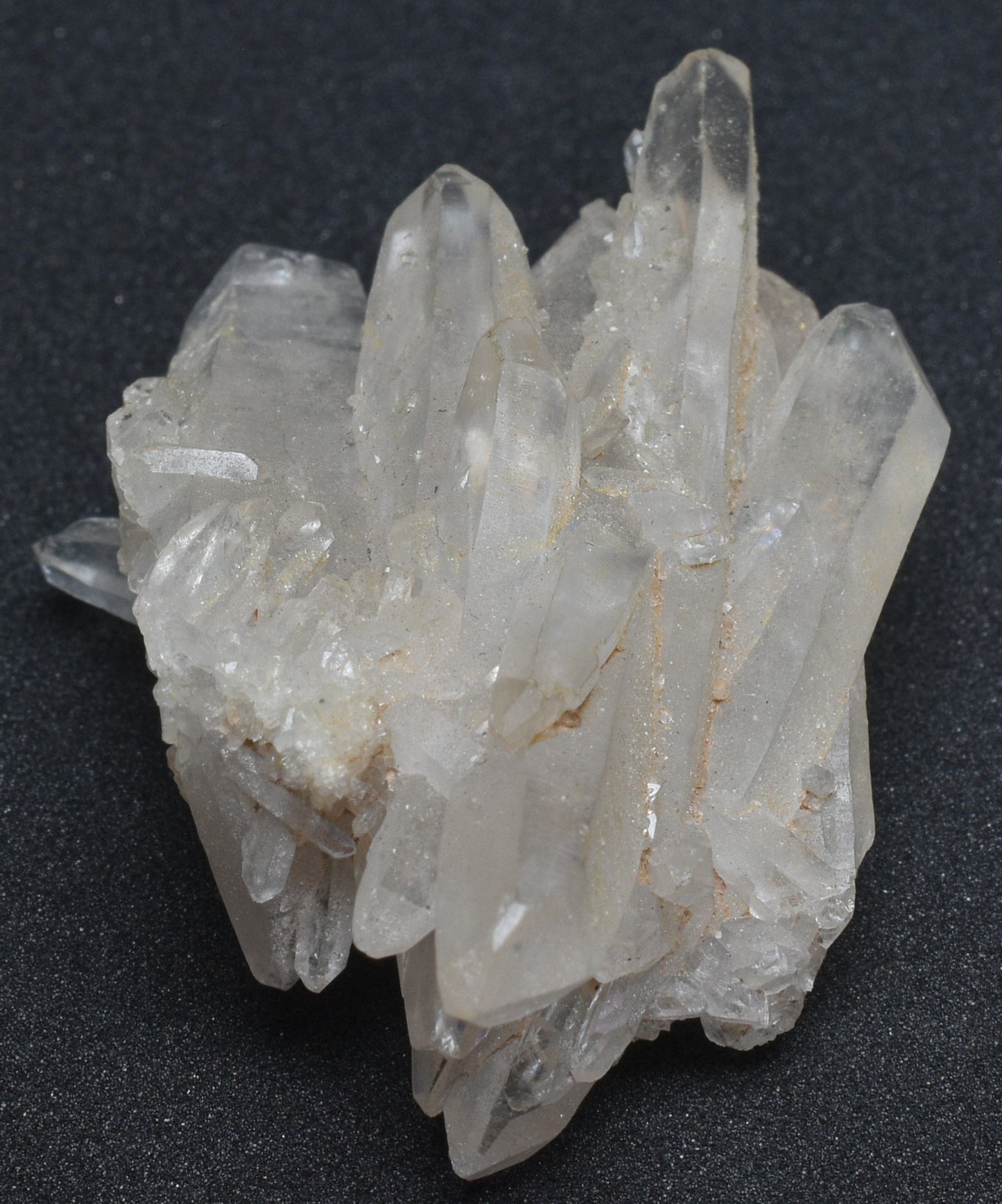 QUARTZ NATURAL CRYSTAL CLUSTER P1066