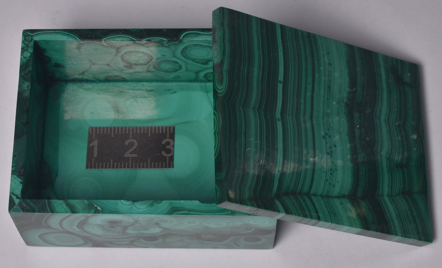 MALACHITE TRINKET BOX P1080