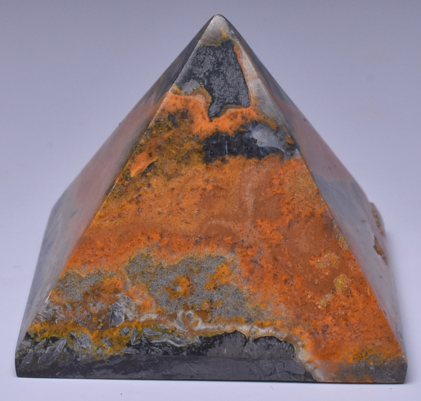 BUMBLEBEE JASPER CRYSTAL PYRAMID 4.5 CM P742