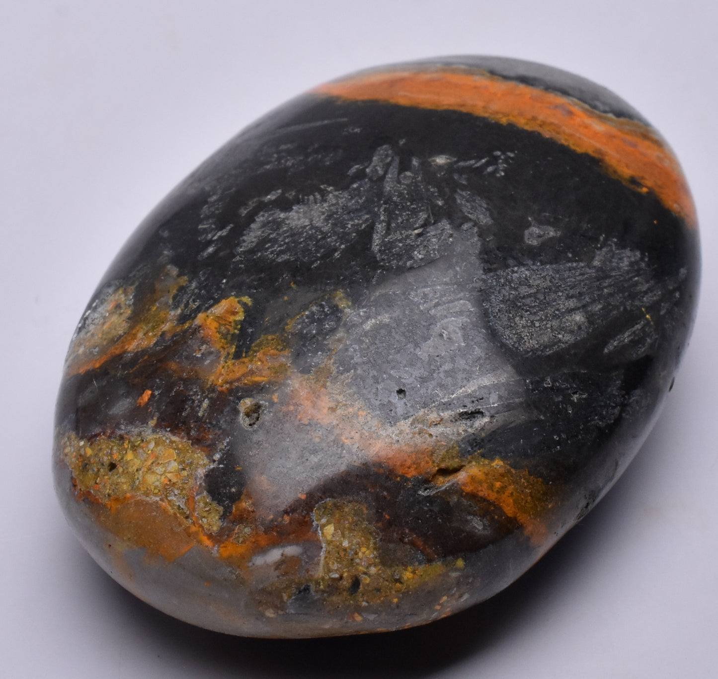 BUMBLEBEE MICROBIALITE JASPER POLISHED PALM STONE, INDONESIA P1102