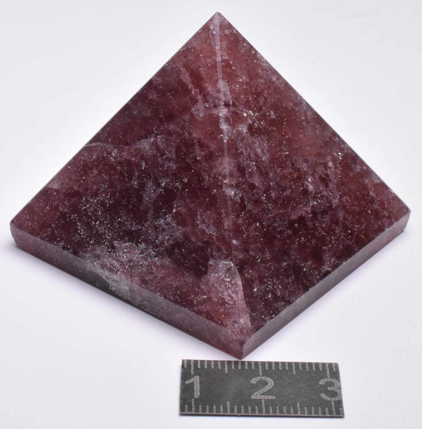 STRAWBERRY QUARTZ CRYSTAL PYRAMID 5 cm P567