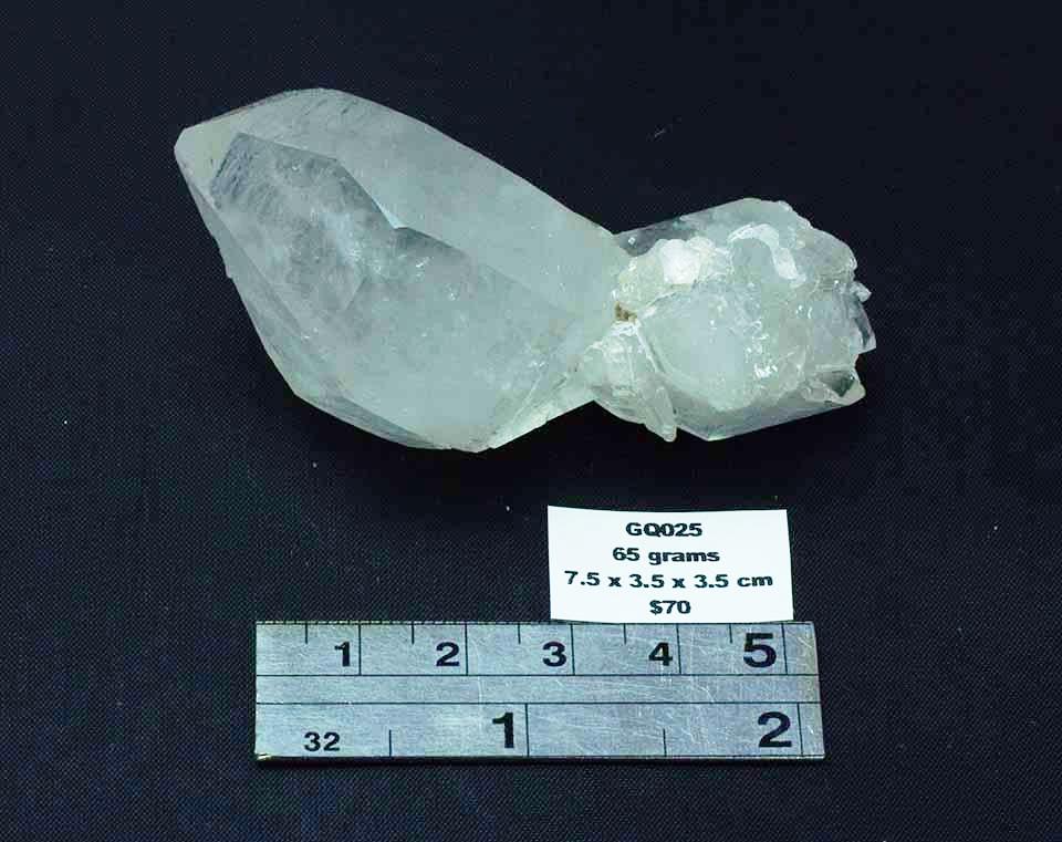 QUARTZ NATURAL CRYSTAL POINT GQ025