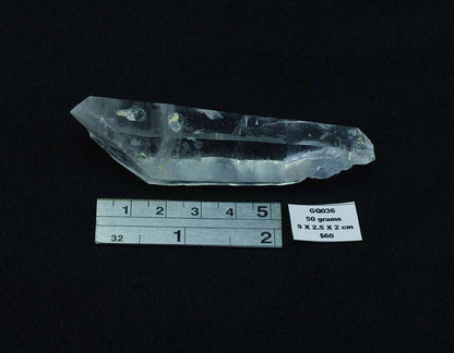 QUARTZ NATURAL CRYSTAL POINT GQ036