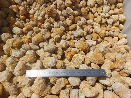 1 KILO OF MOROCCAN GEODES RR5